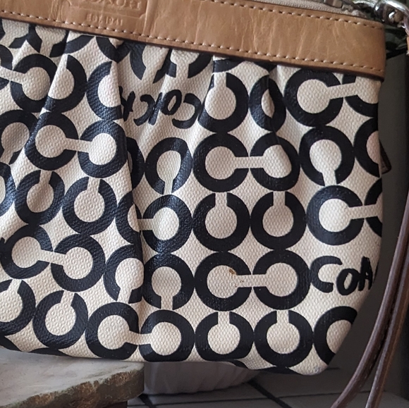 Coach Wristlet - Modern C Pattern - Picture 5 of 6